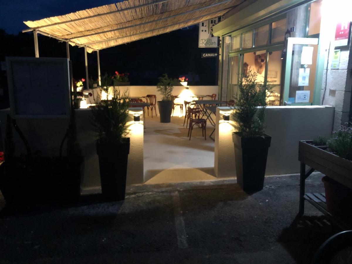 Logis Hotel Le Relais Des Remparts Allanche Exterior photo